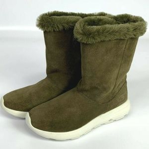 Skechers On the Go City 2 Boots Olive Size 7 EUC